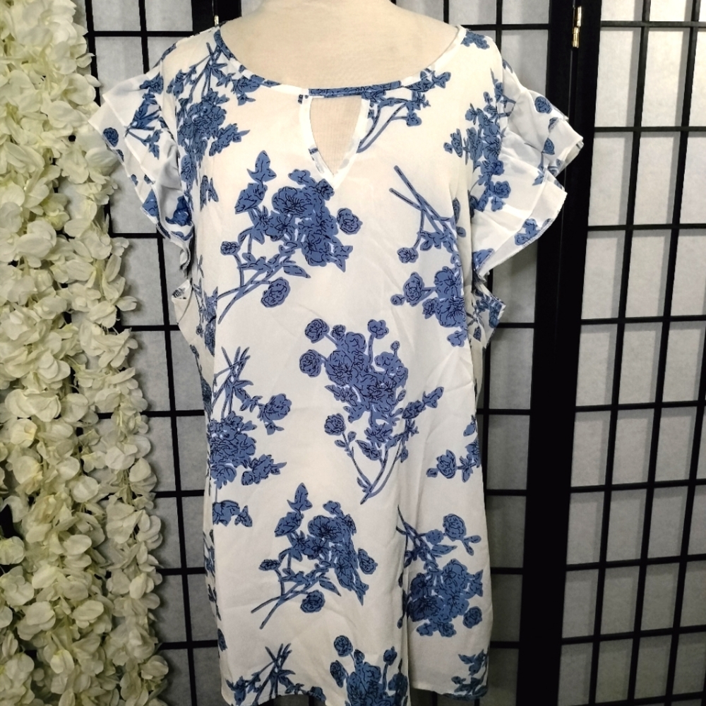 BLOOMCHIC Floral Ruffled Button Round Neck Blouse White/Blue Size 16